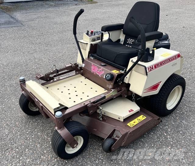 Grasshopper 124V/48R Zero turn косилки