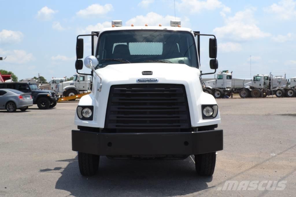 Freightliner 114SD Грузовики-платформы/боковая разгрузка
