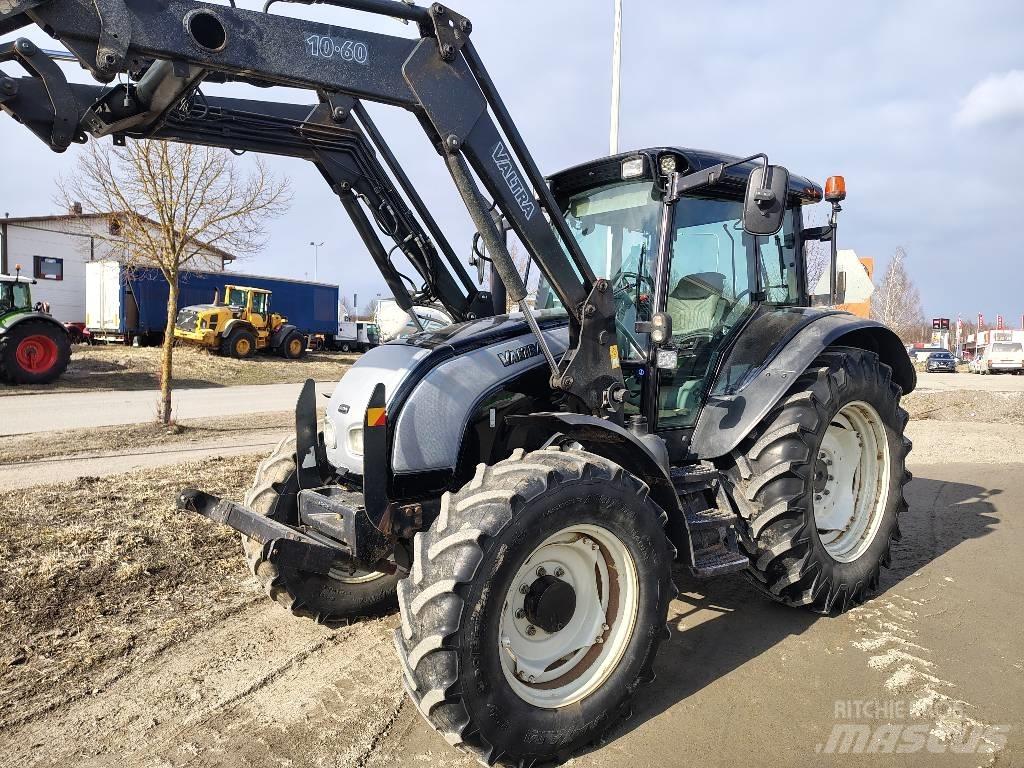 Valtra C120 Трактора