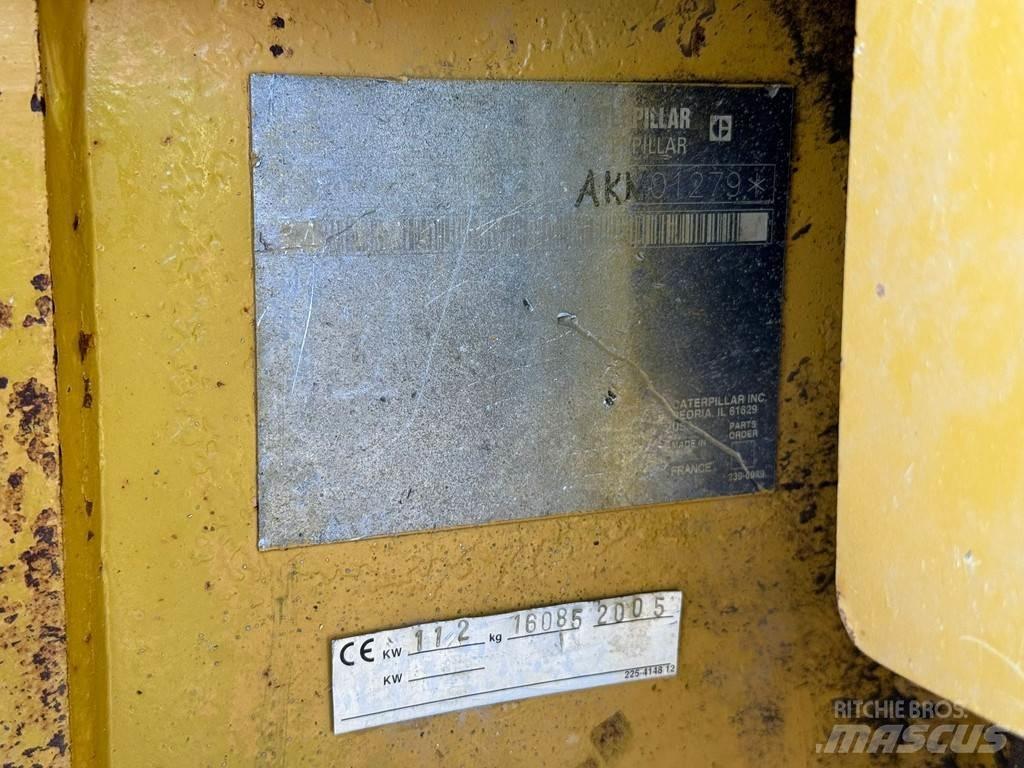 CAT D6N Гусеничные бульдозеры