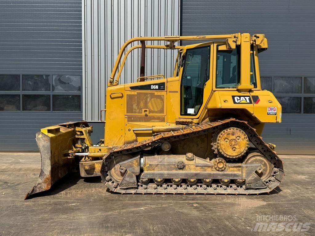 CAT D6N LGP Гусеничные бульдозеры