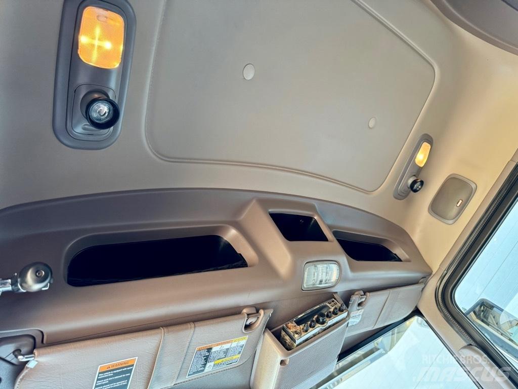 Peterbilt 389 Седельные тягачи