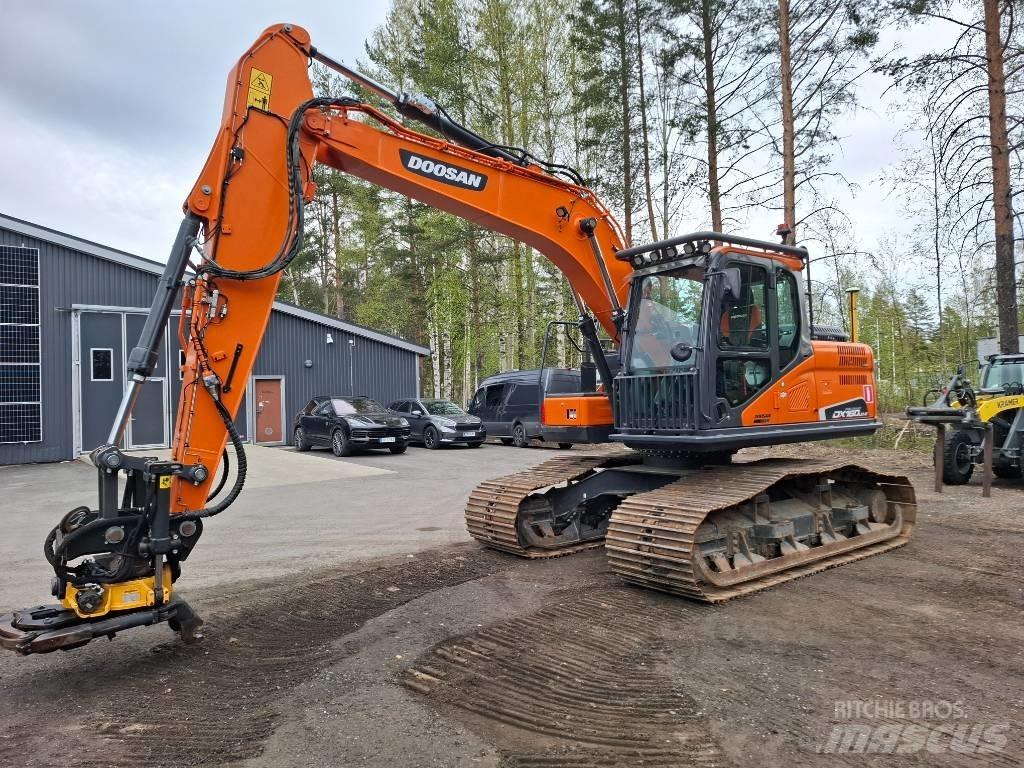 Doosan DX160LC-5 Гусеничные экскаваторы