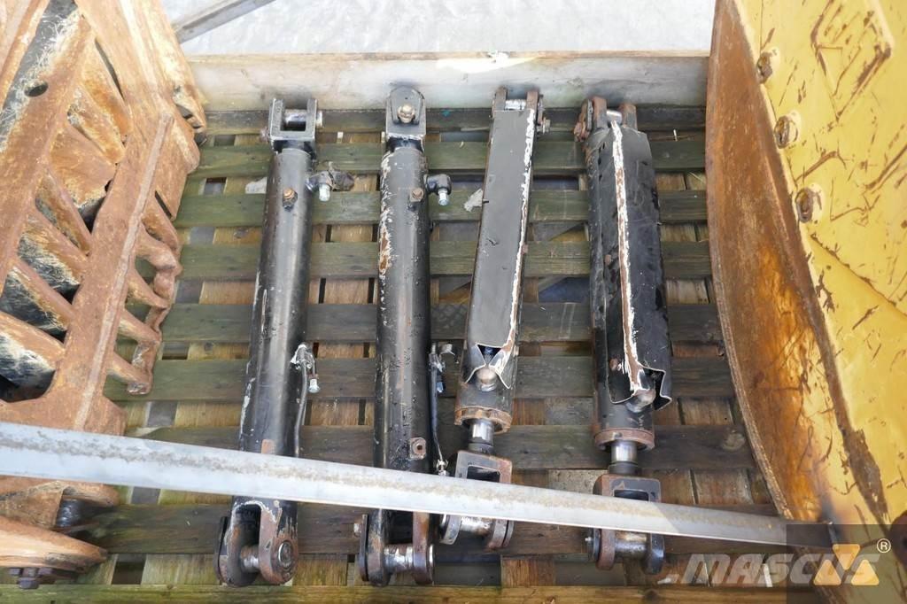 CAT 525D Grapple Коммерческий транспорт - Другие