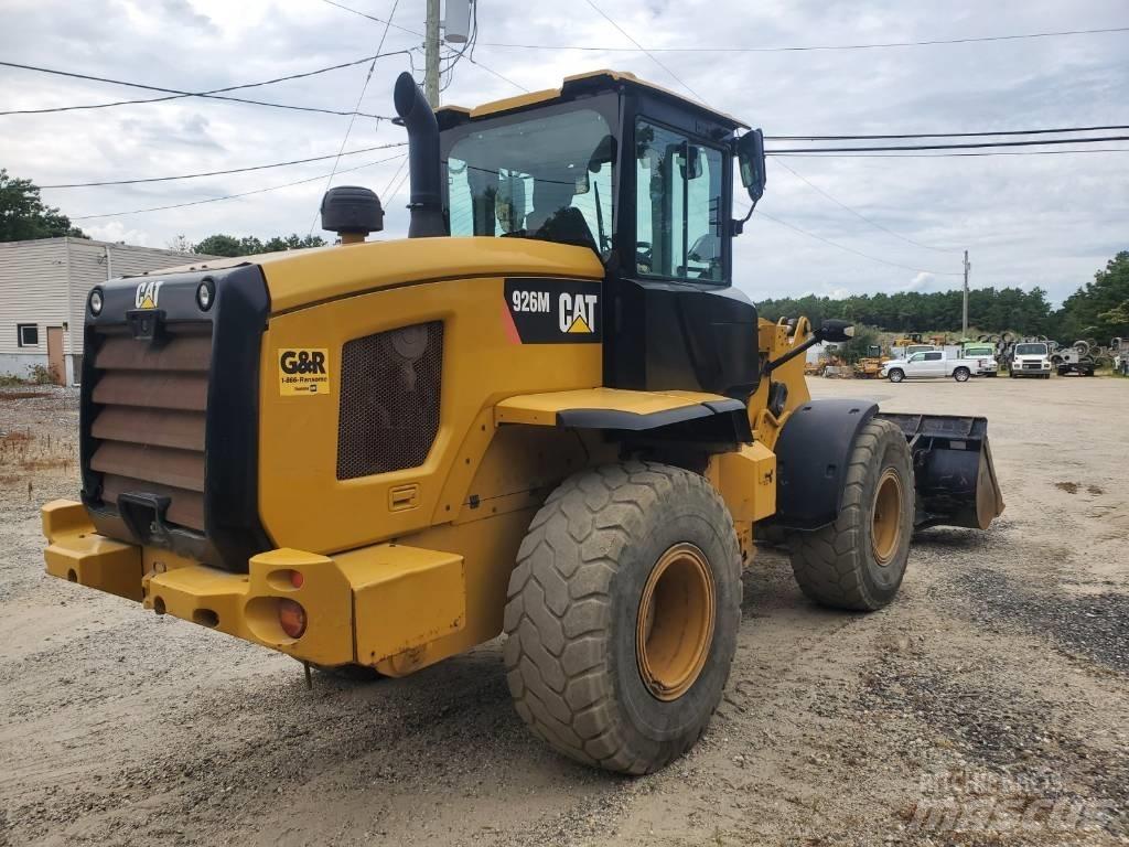 CAT 926M Фронтальные погрузчики