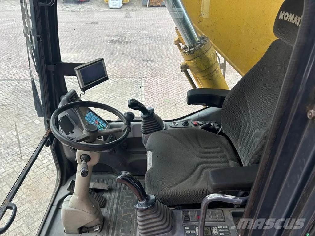 Komatsu PW200 Колёсные экскаваторы