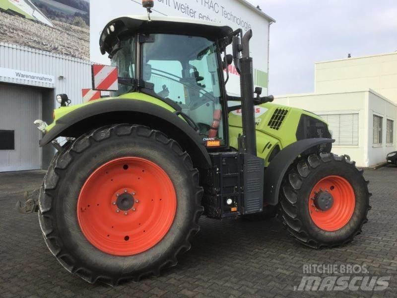 CLAAS AXION 810 Трактора
