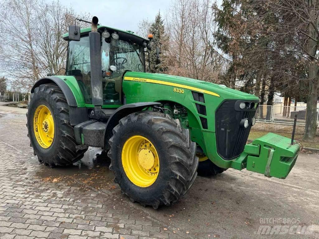 John Deere 8330 Трактора