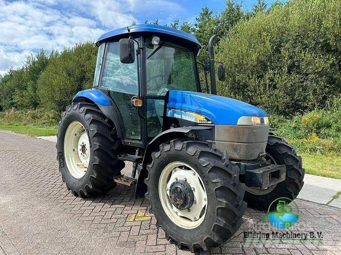 New Holland TD90 D Трактора