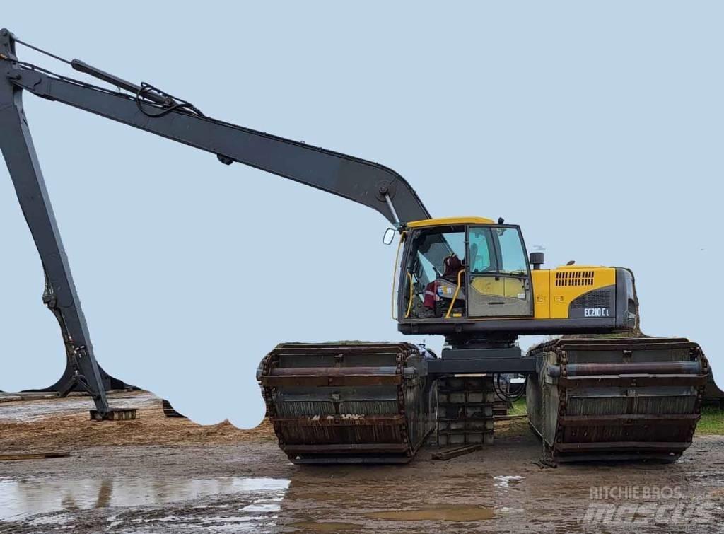 Volvo EC 210 C L Экскаваторы-амфибии