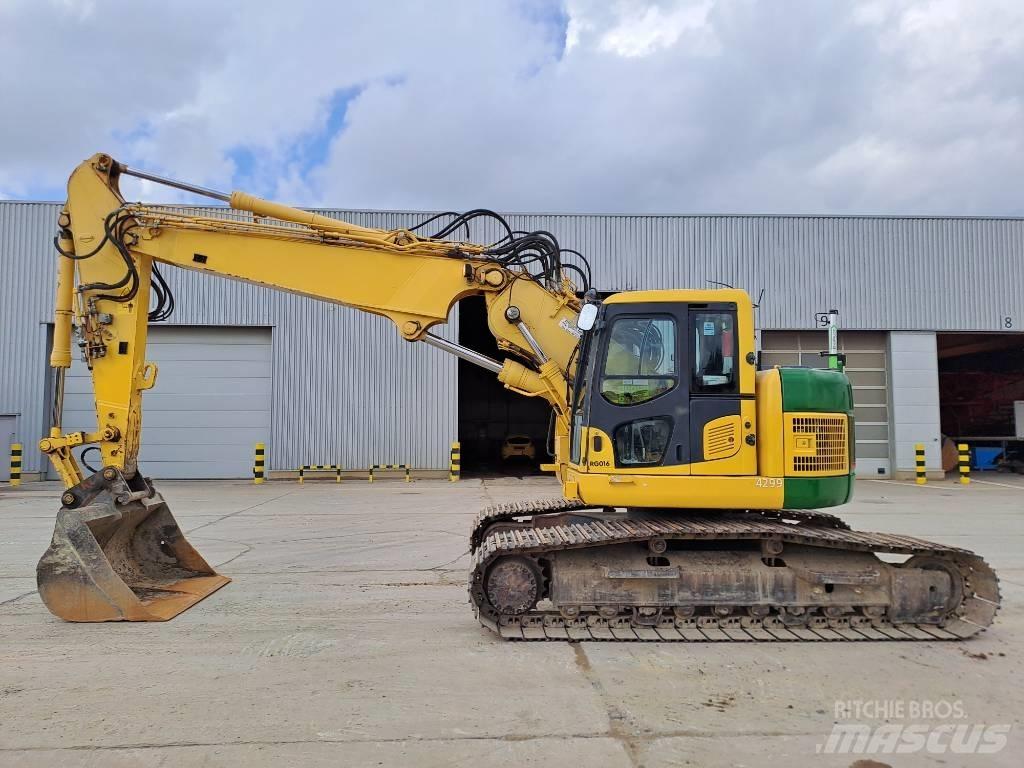 Komatsu PC228USLC-8 Гусеничные экскаваторы