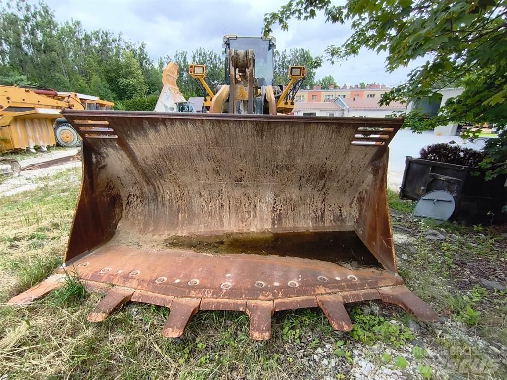 Komatsu WA600-6 Строительная техника - Другие
