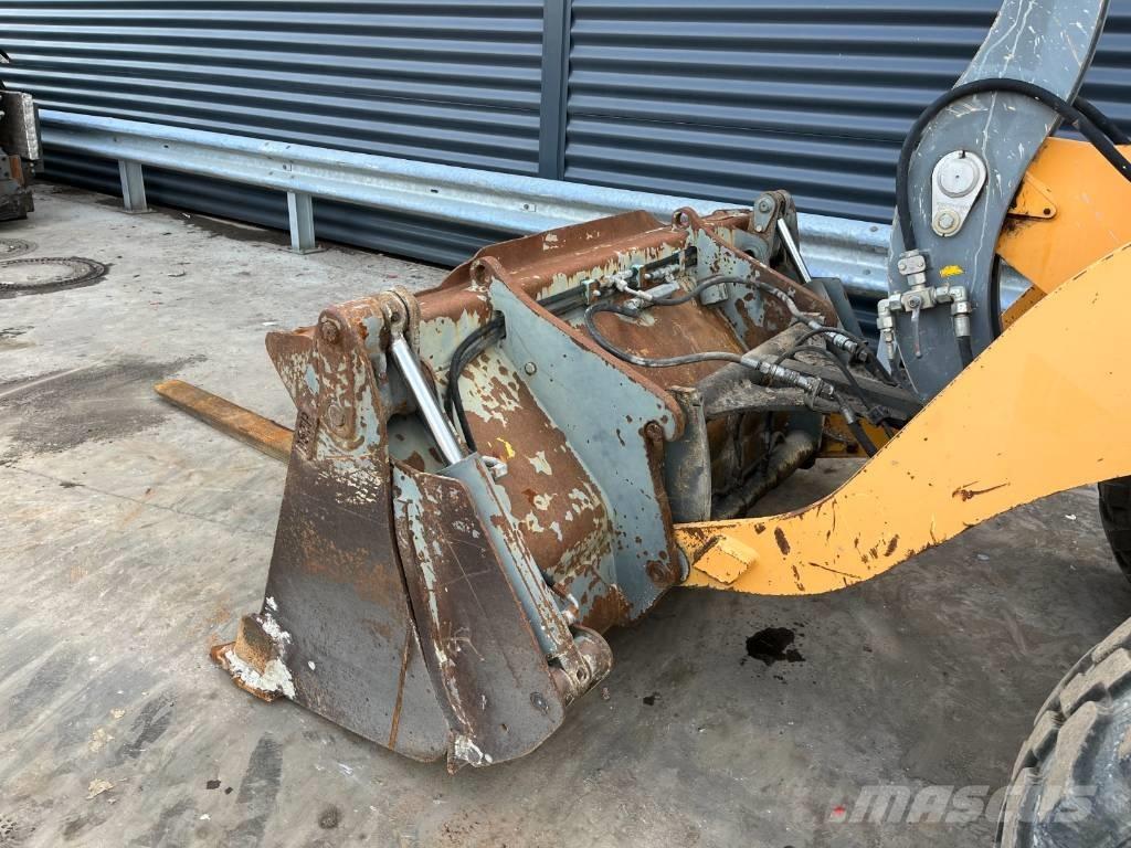 Liebherr L 506 Фронтальные погрузчики