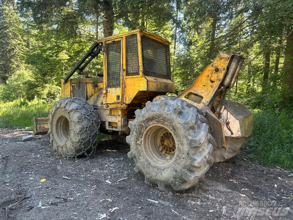 John Deere 540 E Трелевочные трактора