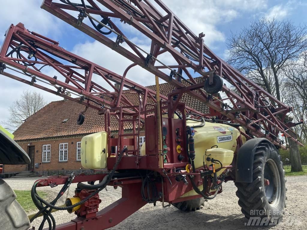 Hardi Commander 3200 Прицепные опрыскиватели