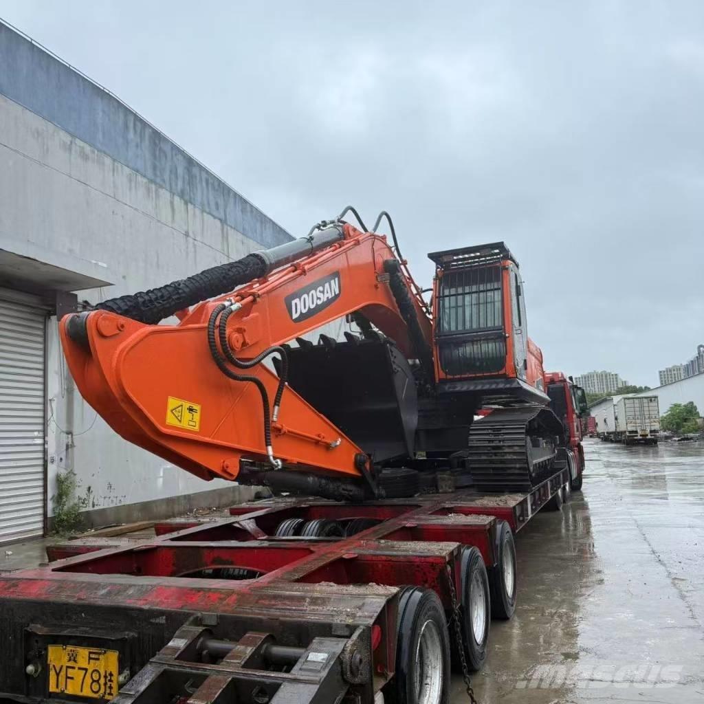 Doosan DX 225 LCA Гусеничные экскаваторы