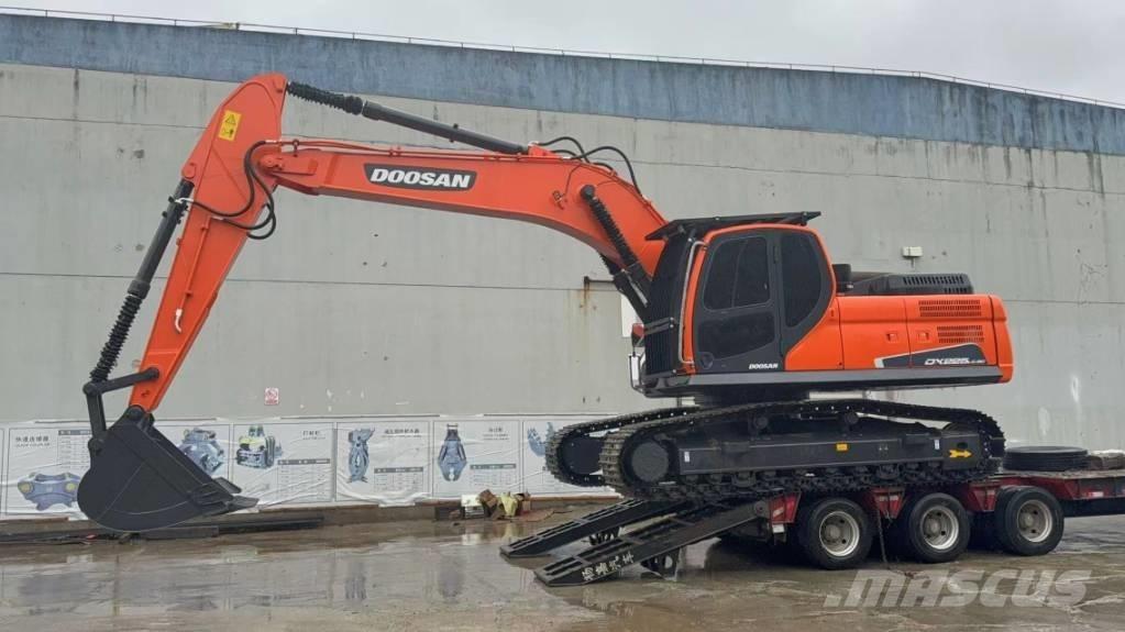 Doosan DX 225 LCA Гусеничные экскаваторы