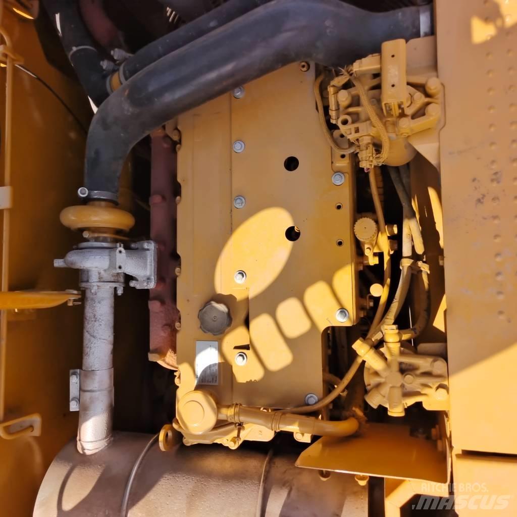 CAT 320 D Гусеничные экскаваторы