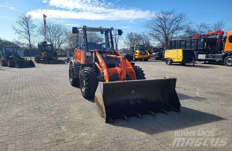 Weycor AR 400 Фронтальные погрузчики