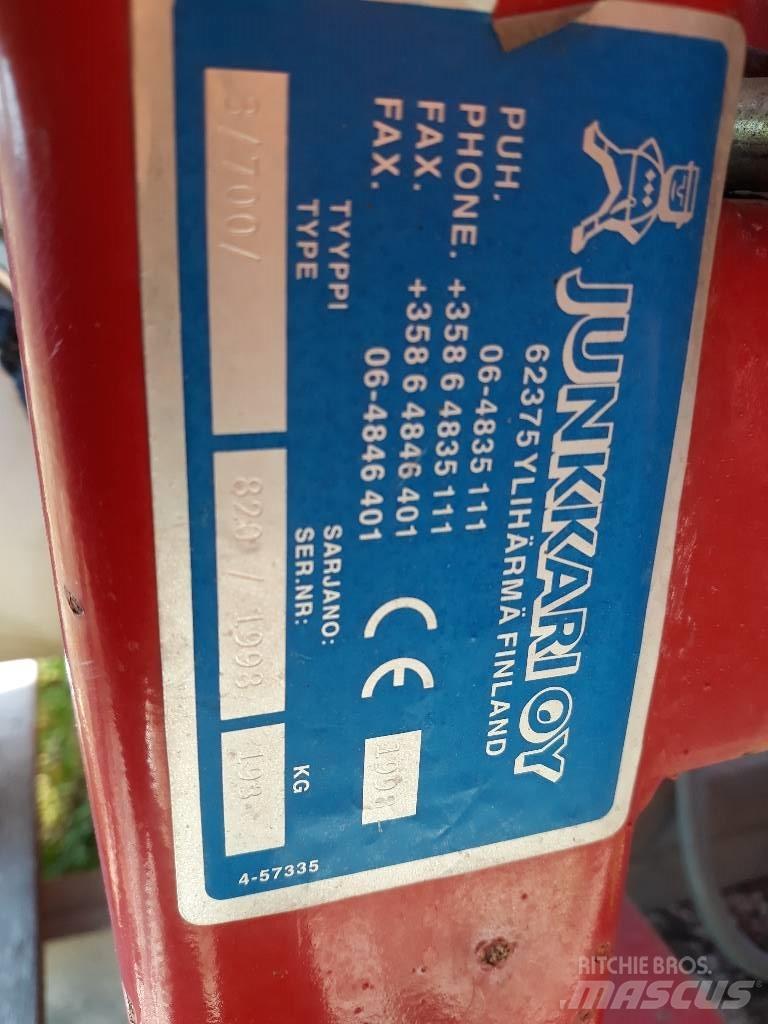 Junkkari 8/700 Навесные опрыскиватели