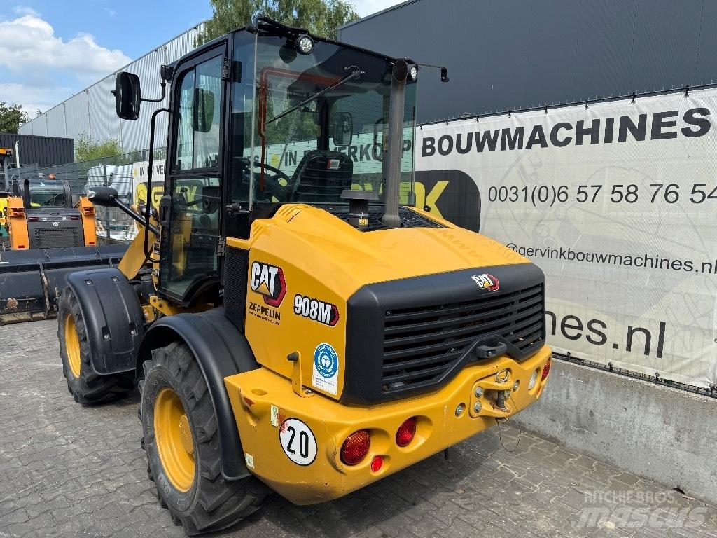 CAT 908 M Фронтальные погрузчики