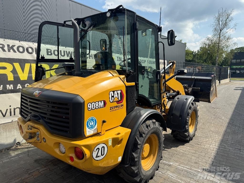 CAT 908 M Фронтальные погрузчики