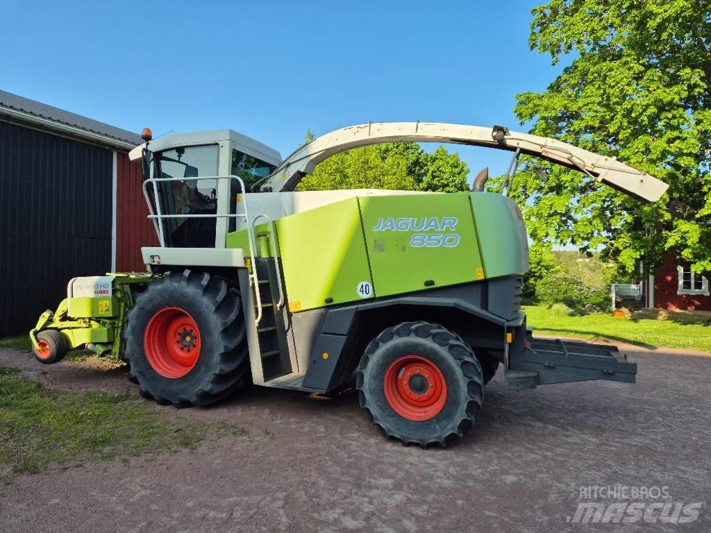 CLAAS Jaguar 850 Самоходные кормоуборочные комбайны