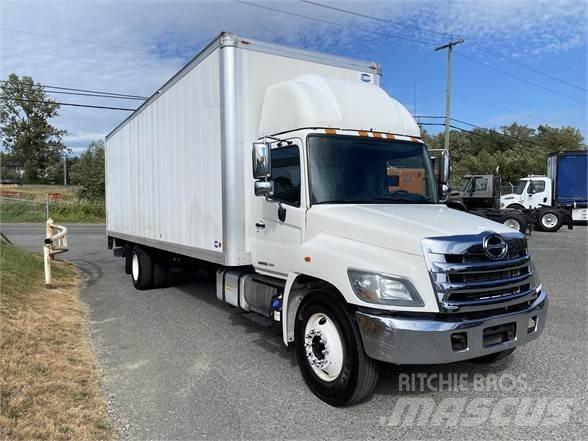 Hino 338 Грузовики-Фургоны