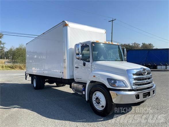 Hino 338 Грузовики-Фургоны