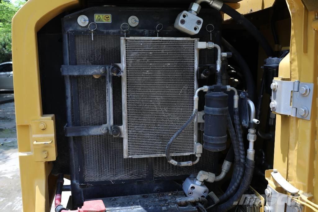 CAT 305.5E2 Мини-экскаваторы