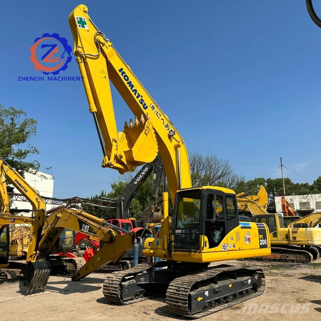 Komatsu PC 200-7 Гусеничные экскаваторы