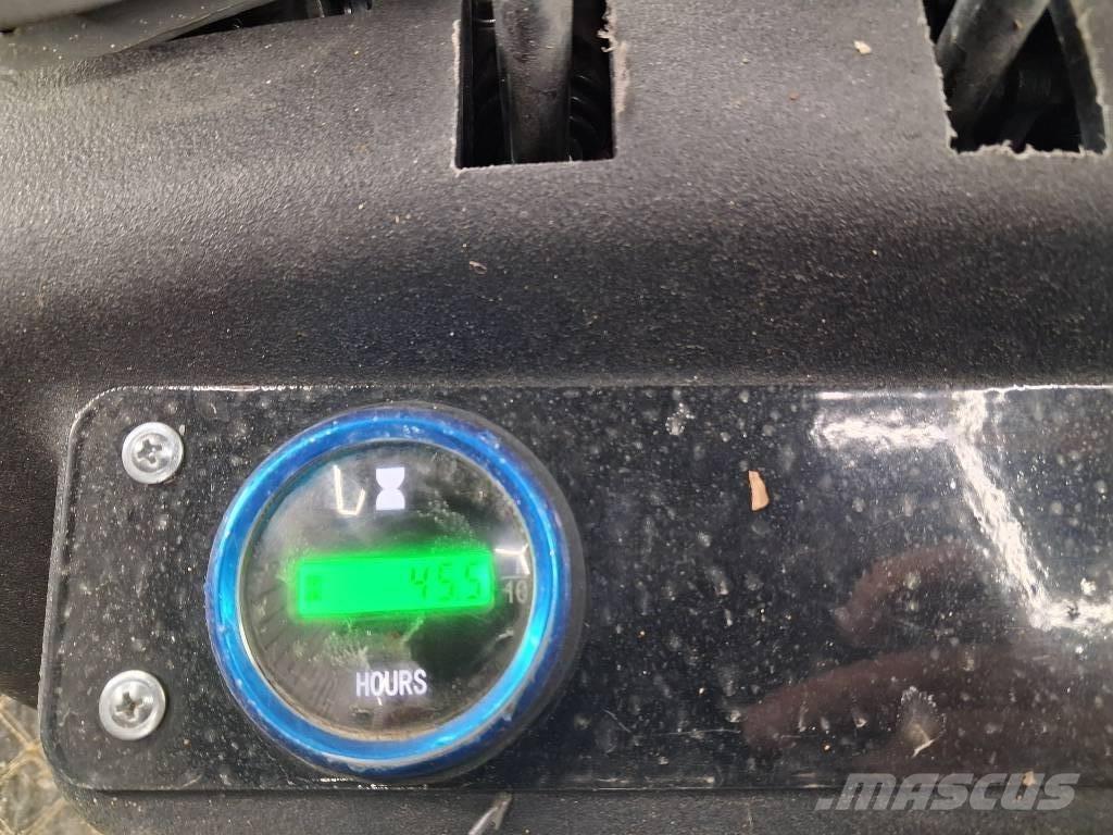 JPC KV12 Мини-экскаваторы