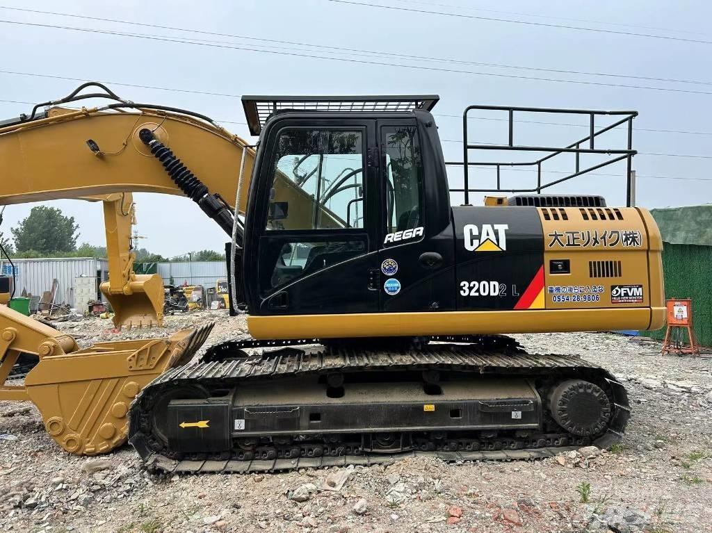 CAT 320 D2L Малые экскаваторы 7т-12т
