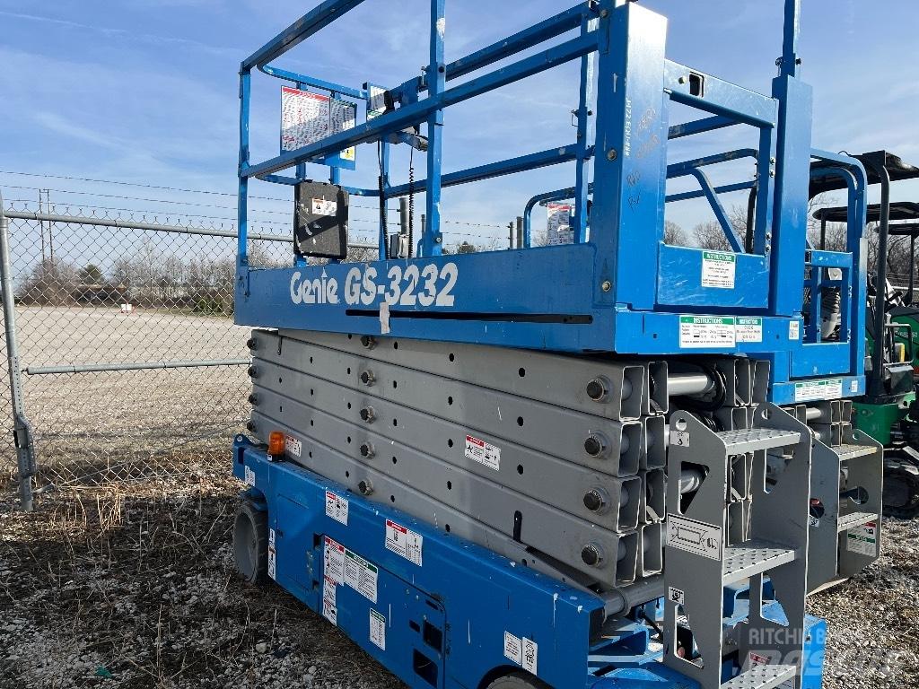 Genie GS 3232 Ножничные подъемники