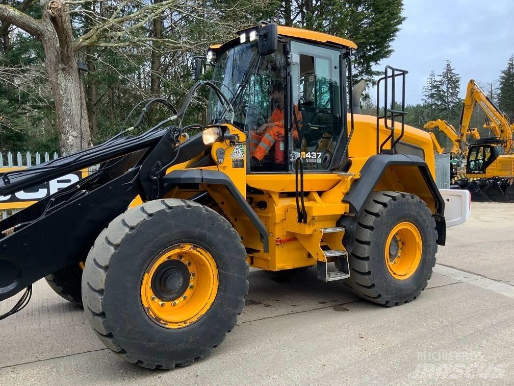 JCB 437 HT Фронтальные погрузчики