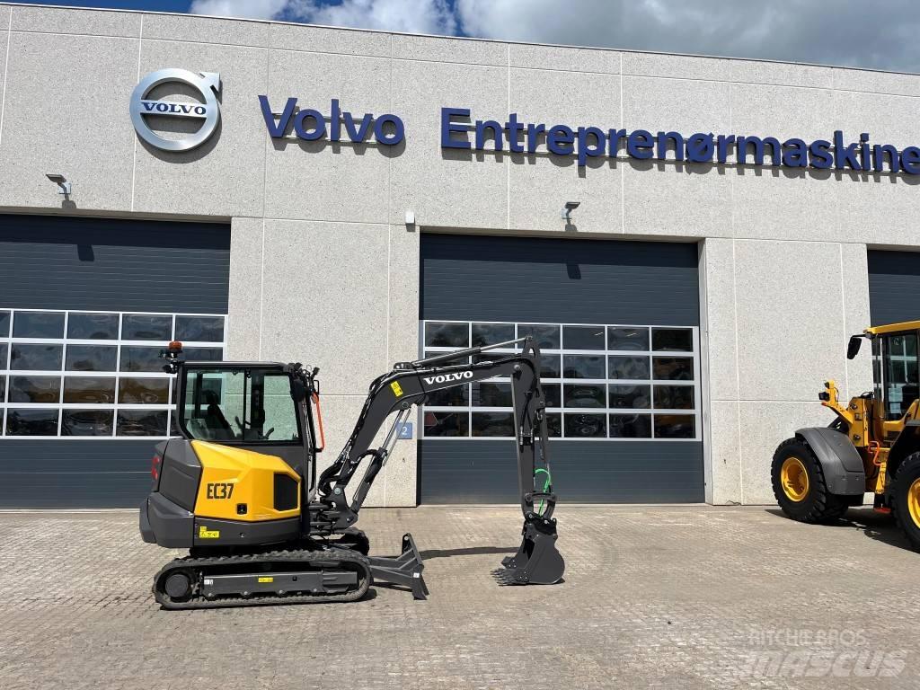 Volvo EC37F Мини-экскаваторы