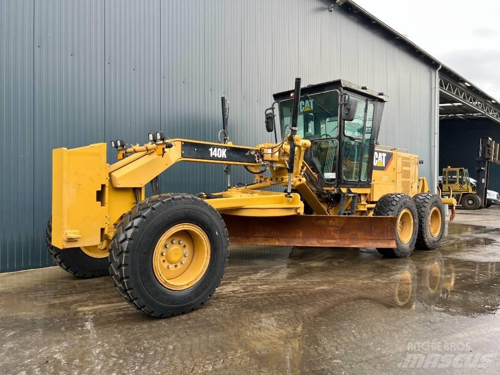CAT 140K Грейдеры