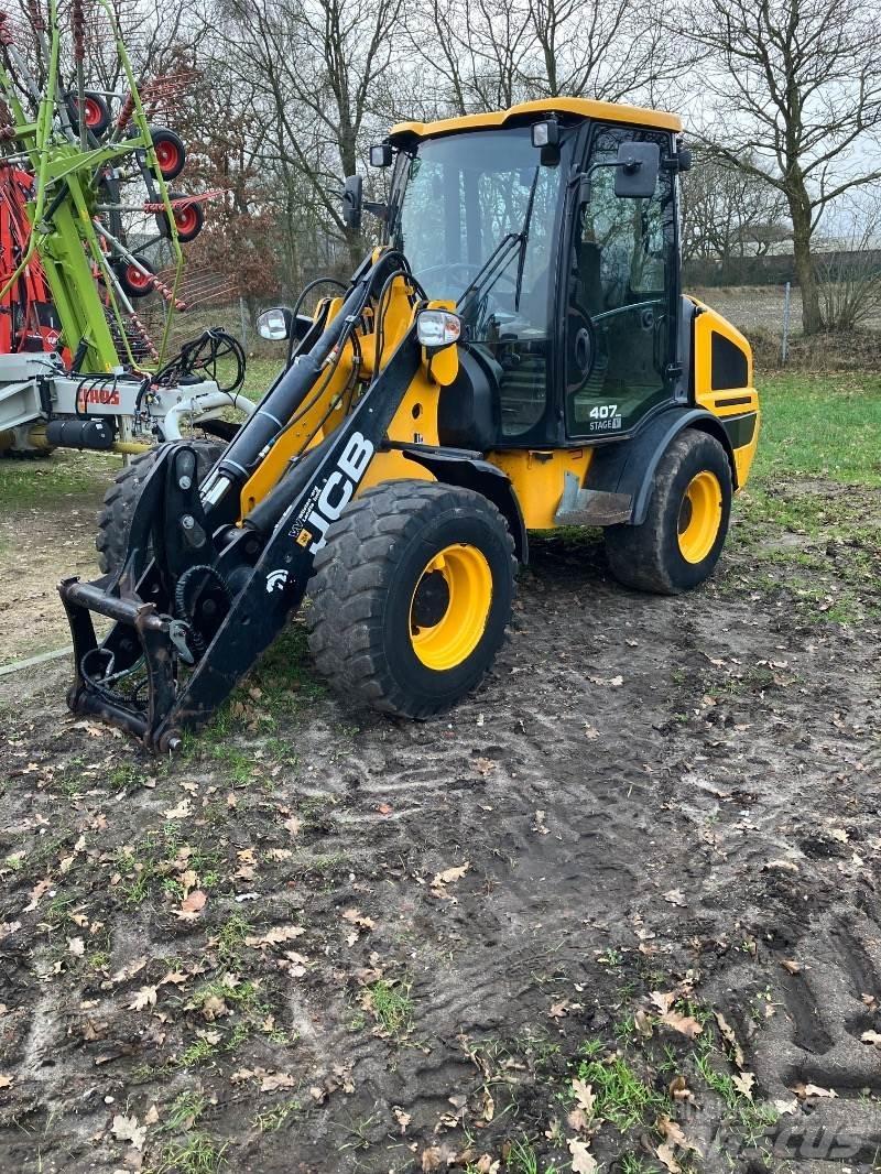 JCB 407 Фронтальные погрузчики