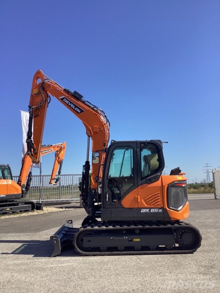 Develon DX85R-7 Малые экскаваторы 7т-12т