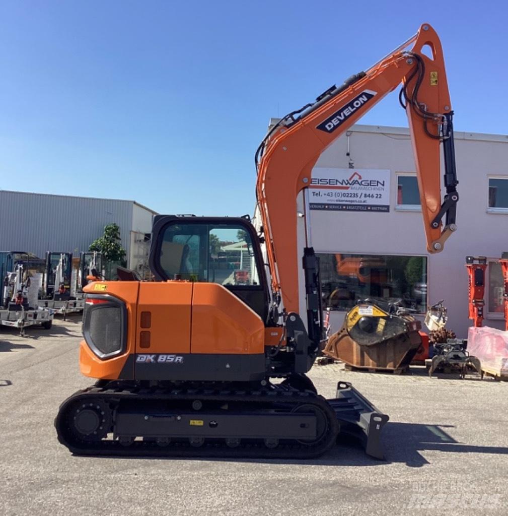 Develon DX85R-7 Малые экскаваторы 7т-12т