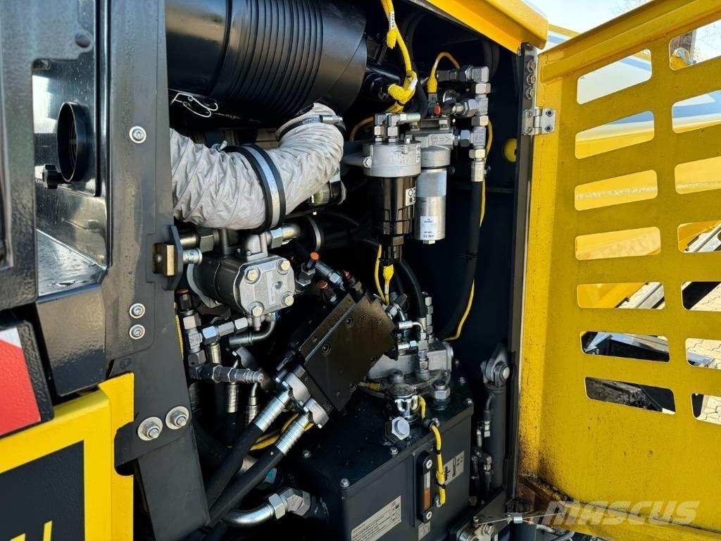 Bomag BF 300 C-2 Асфальтоукладчики