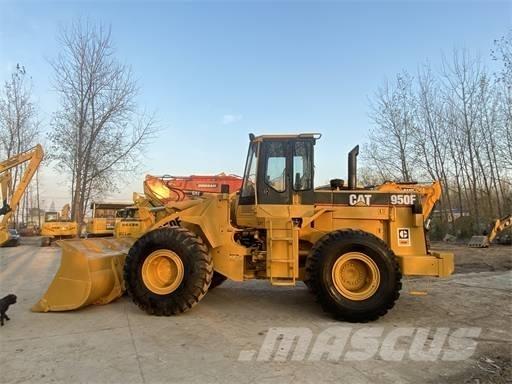 CAT 950F Фронтальные погрузчики