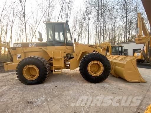 CAT 950F Фронтальные погрузчики