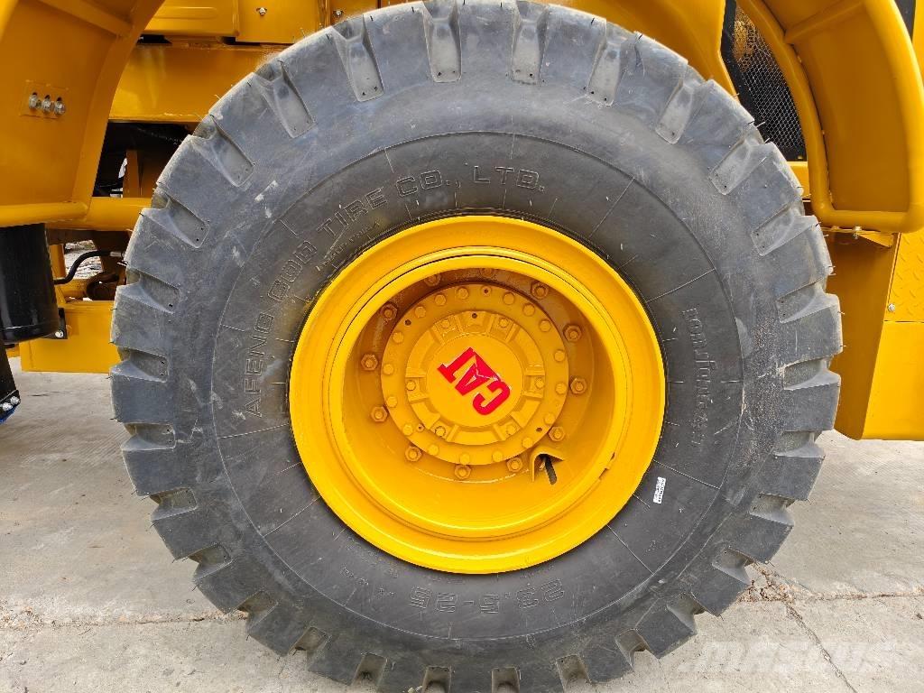 CAT 950 GC Фронтальные погрузчики