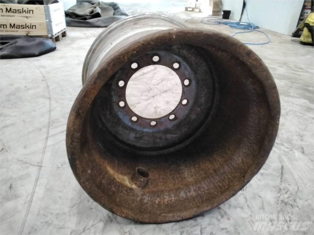 Valmet 890 24x26,5 Шины и колёса