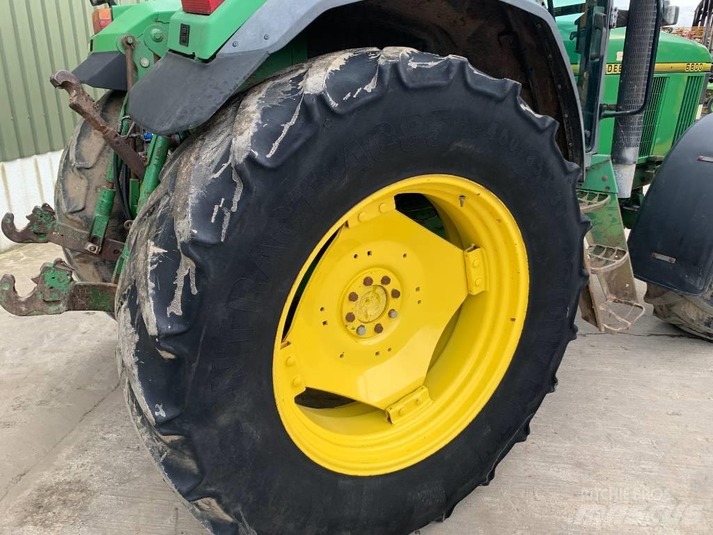 John Deere 6800 Трактора
