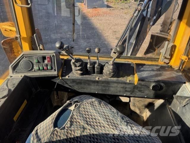 Volvo BM 6300 Экскаваторы-погрузчики
