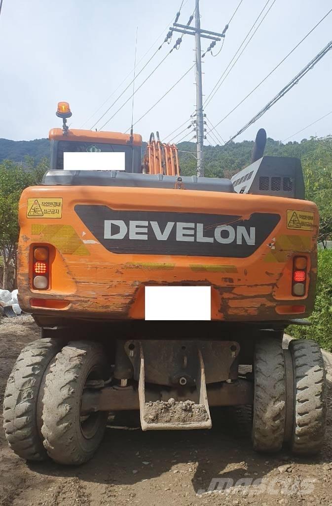 Doosan DX 140 W Колёсные экскаваторы