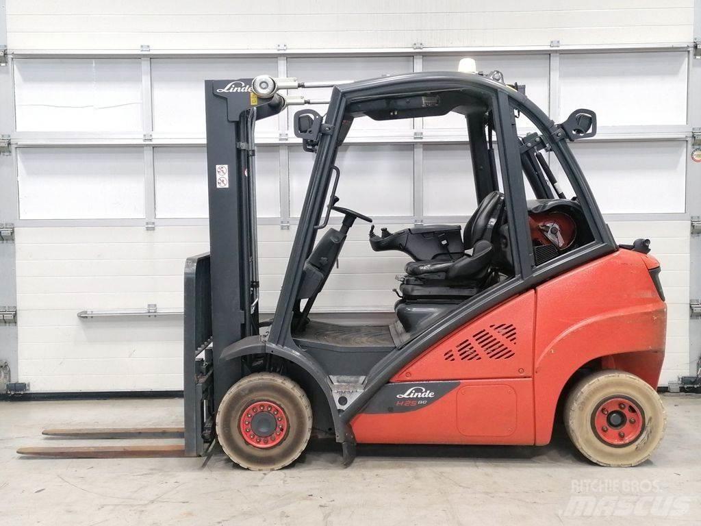 Linde H25T-02 Газовые погрузчики