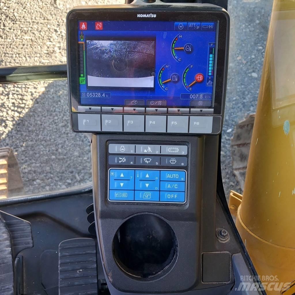 Komatsu PC 210 LC-11 Гусеничные экскаваторы